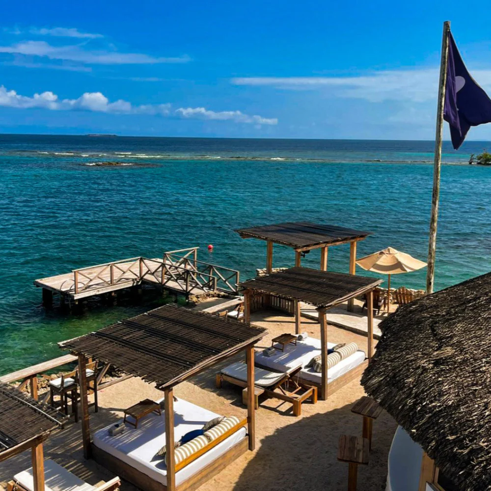 CLUB DE ISLA MANGATA